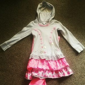 Girls 2-Piece Outfit, NWOT sz.7 yrs. $40